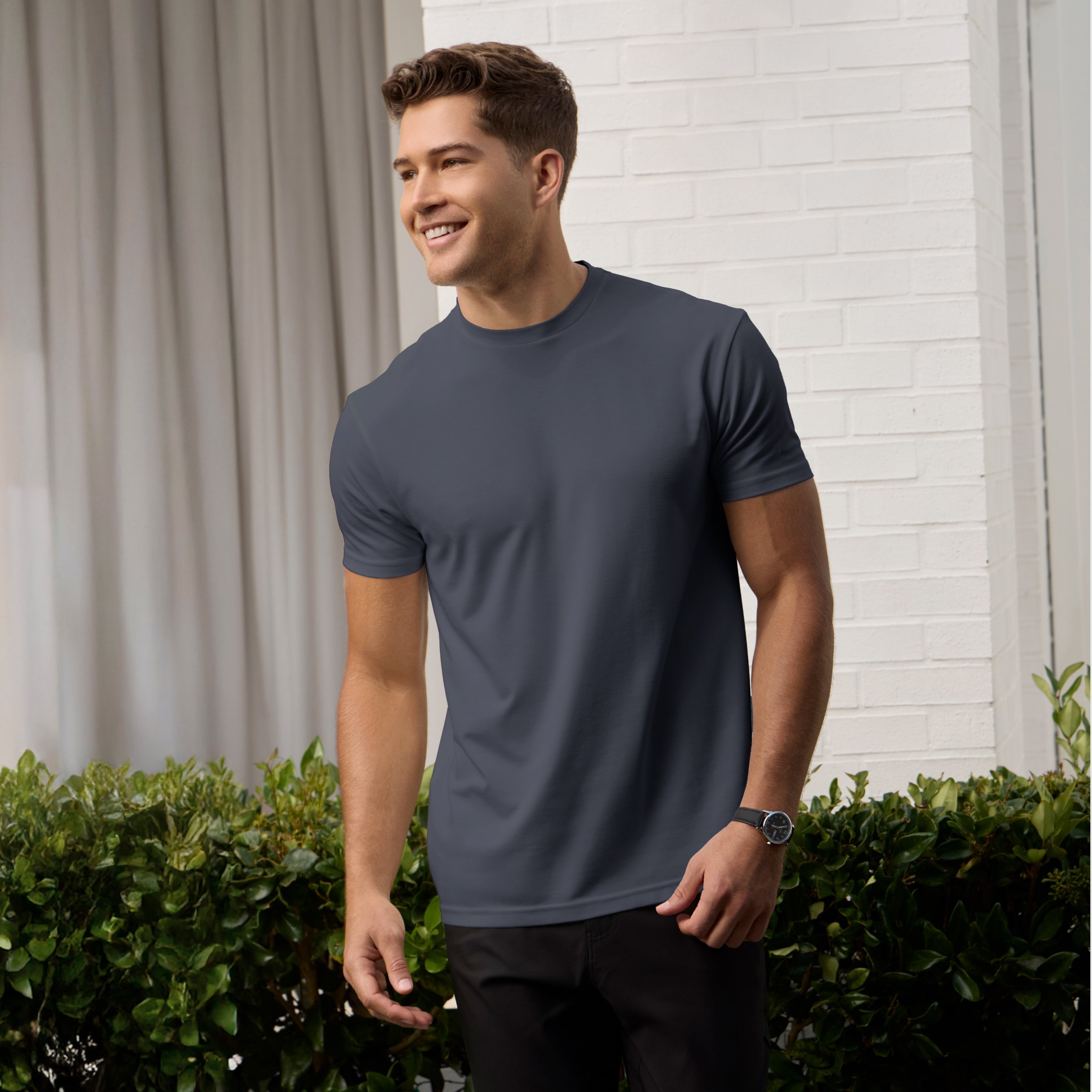 Jetsetter Tee